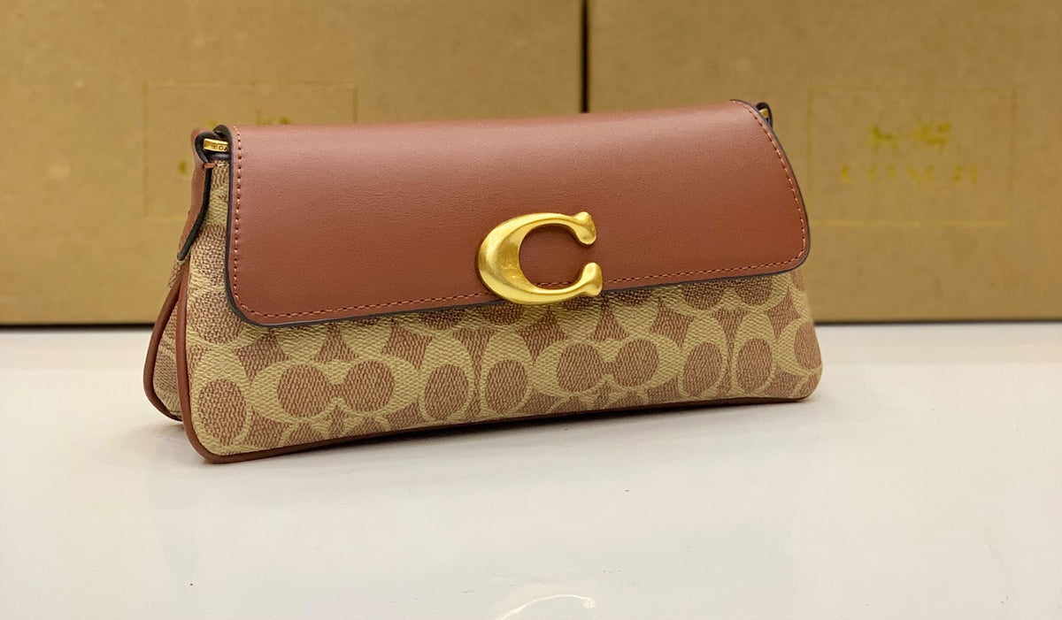 COACH JET (Master Copy Branded Replica) OFFICIAL MODEL PRIMUM QUALITY 5 COLOURS  WITH BRAND BOX 📦 New Design